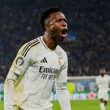 Vinícius želi istu plaću kao Mbappé, a Španjolci se pitaju ima li uopće mjesto u Alonsovom sustavu