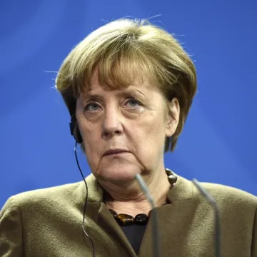 Nećete je odmah prepoznati: 'Isplivale' fotografije mlade Angele Merkel i izazvale su nevjericu