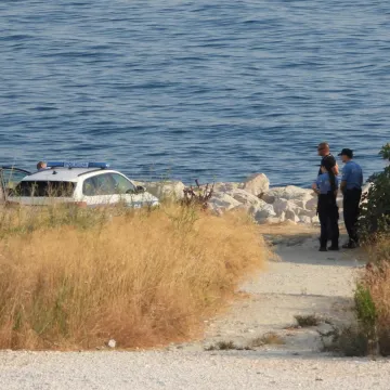 Detalji smrti muškarca na plaži, otkriven mogući uzrok: 'Prekrili smo ga plahtom...'