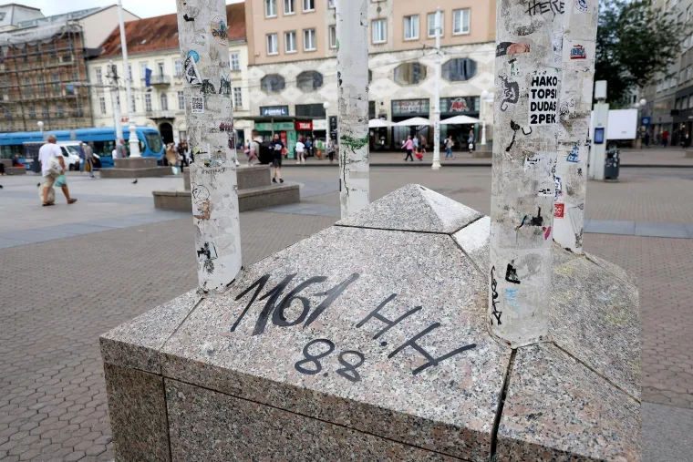 Prvo banu prerezali grkljan, sad napisali oznake 'HH' i '88': Imaju zlokobno značenje