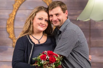 Sjećate se njih? Nikolina je Zvonku odmah zapela za oko u 'Ljubav je na selu', a ovako ju je zaprosio