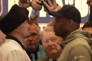 Wembley je spreman za boksački spektakl koji iščekuje cijeli svijet