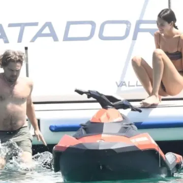 DiCaprio s 23 godine mlađom djevojkom na luksuznoj jahti: Evo gdje je nakon Dubrovnika