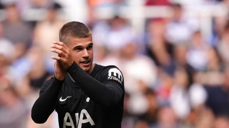 Debi iz snova: Luka Vušković zabio i asistirao u osam minuta prve utakmice za Tottenham