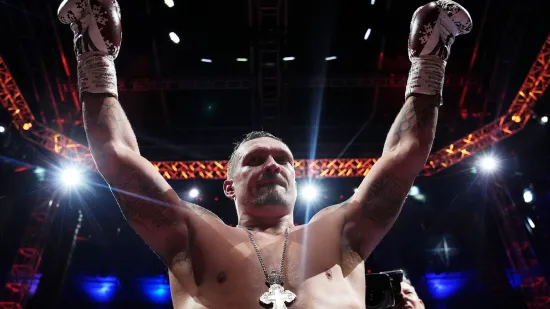 Usyk pobijedio Duboisa nokautom u petoj rundi i postao apsolutni prvak teške kategorije