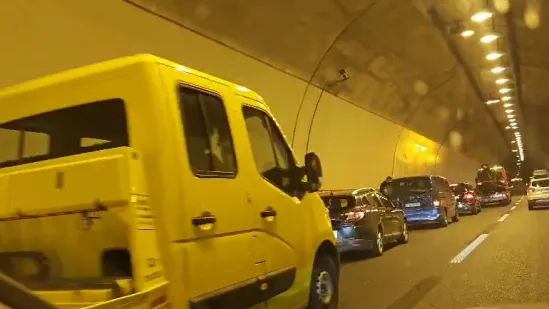 Lančani sudar u tunelu Plasina na A1! Nastao zastoj prema moru