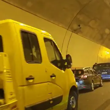 Lančani sudar u tunelu Plasina na A1! Nastao zastoj prema moru