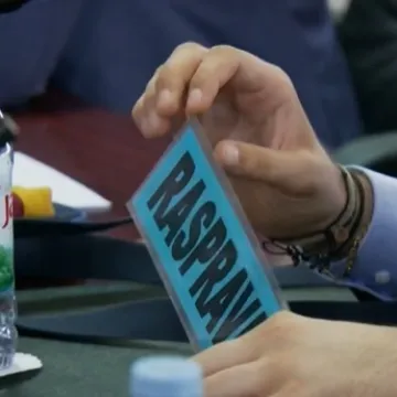 Otkrivanje misterija tajanstvene šesnaeste ruke: SDP je ostao bez dvoje kapitalaca...