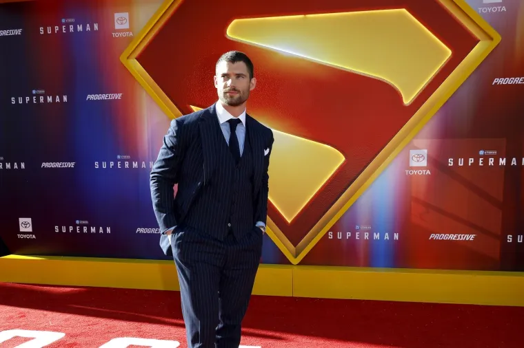 Novi Superman je visok, šarmantan i ima diplomu s Juilliarda