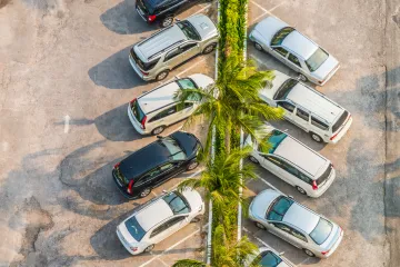 Svaka minuta je važna: U ovakvim situacijama razbijte staklo na automobilu