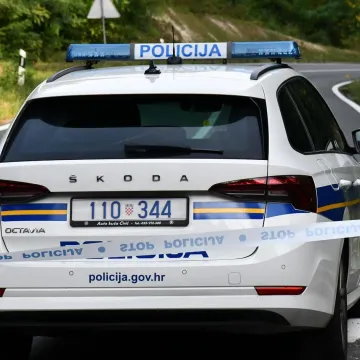 U teško prometnoj u Gunji poginuo muškarac, drugi hitno prevezen u bolnicu