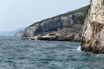 Lozarov stup zamalo ga koštao života: Njemačkog turista morao spašavati helikopter