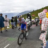 Neobičan razlog poremetio Tour de France: Bizarna bolest kod stoke skratila etapu
