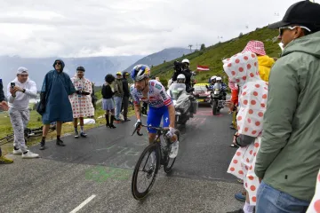 Neobičan razlog poremetio Tour de France: Bizarna bolest kod stoke skratila etapu