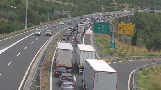 Gužve na autocestama: Ovo su najkritičnije točke, HAK izdao upozorenje