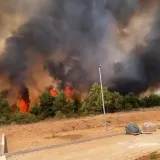 Poznat uzrok velikog požara u Šibeniku: Kanaderi i air tractori bore se s buktinjom