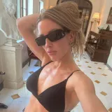 Pjevačica Ellie Goulding ljeto provodi kod naših susjeda: Pokazala fotografije u bikiniju