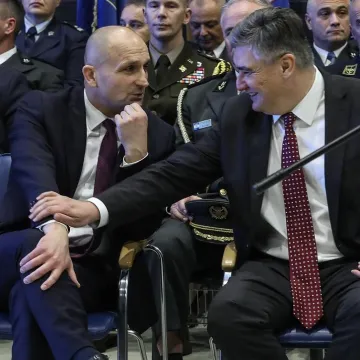 Anušića smo pitali je li mu žao što se neće voziti s Milanovićem u džipu. Evo što je odgovorio