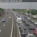 Tko rano rani, ipak zaglavi: Od ranog jutra kilometarske kolone na autocestama
