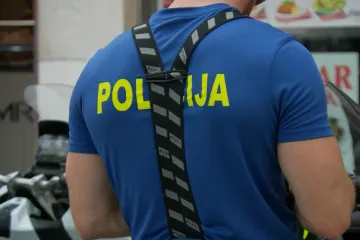 Neslužbeno doznajemo: Napadača je čuvao samo policajac koji je zadobio više od 20 uboda