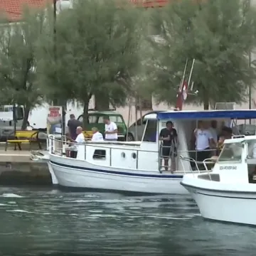 Ribari se podsjetili na morski proboj, a policijski specijalci će veslati od Maslenice do Obrovca