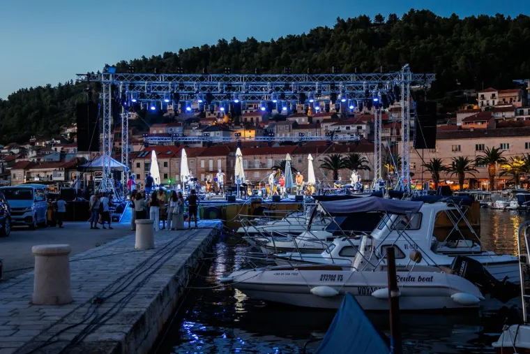 Uskoro 'Trag u Beskraju': Ovako teku pripreme za koncert u čast Oliveru