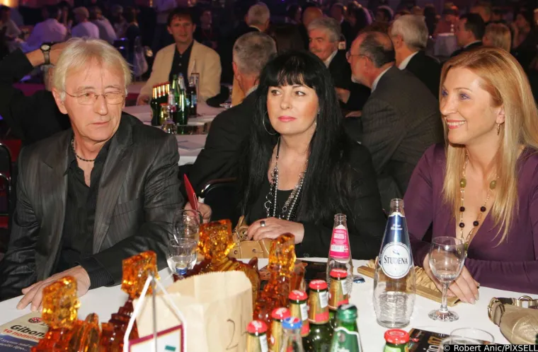 Ljubavna priča Olivera Dragojevića i njegove Vesne: 'Da je došla kasnije, ne bih je oženio'