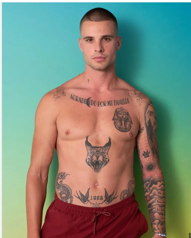 'Bombshell' Boris 'velikom zmijom' izmamio Toni osmijeh u Love Islandu UK - pogledajte video!