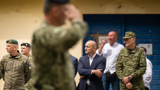 Opake hrvatske vojnikinje pred Anušićem pokazale kako se to radi