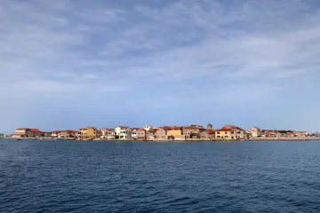 Najmanji naseljeni otok Jadrana nosi divovsku priču o hrabrosti: Ima jedinstven muzej i poseban šarm