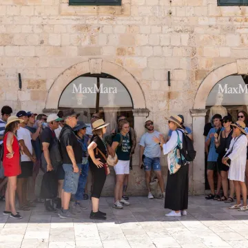 Rade bez licence, pratnje i nitko ne zna što pričaju: 'Mi moramo ispunjavati norme, a netko ušeta'