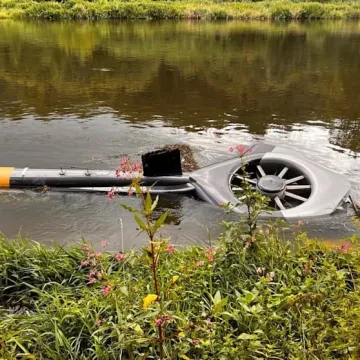 Srušio se vojni helikopter: Olupinu pronašli u rijeci