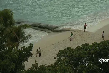 Upozorenje za cunami za Havaje, a oni ga 'mrtvi hladni' čekaju na plaži