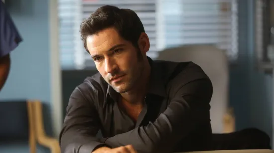 Tko je Tom Ellis, tiha patnja žena diljem svijeta? Odrastao je okružen vjerom, a poslovno je Lucifer