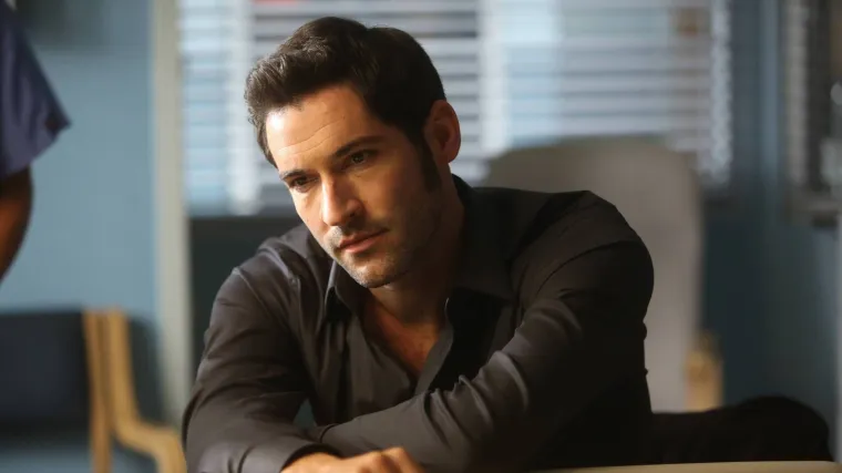 Tko je Tom Ellis, tiha patnja žena diljem svijeta? Odrastao je okružen vjerom, a poslovno je Lucifer