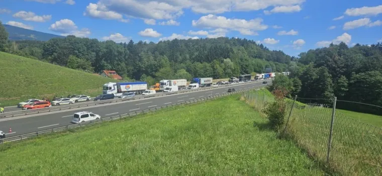Stravična nesreća u Sloveniji! Na autocesti Maribor-Ljubljana poginulo pet osoba