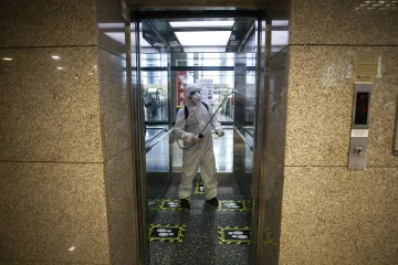Lift odrubio liječnikovu glavu: Kolegica gledala užas i ostala zarobljena s tijelom