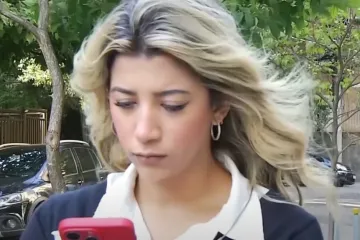 Drski pljačkaš reporterki iščupao mobitel iz ruku: Srećom, nije ispao baš pametan
