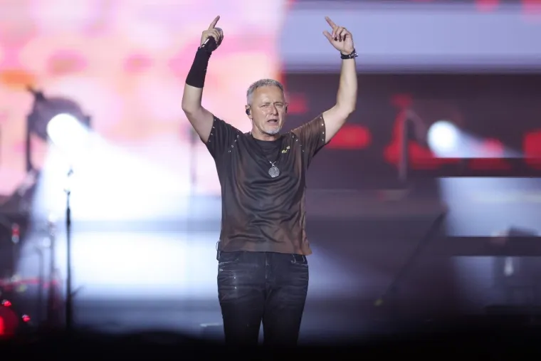 Osvanula zanimljiva objava djevojke, traži pratnju za Thompsonov koncert: 'Dečka više nemam'