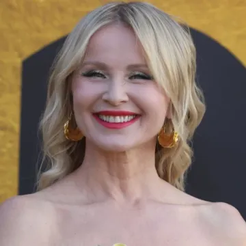 Danijela Martinović objavila svoj prvi plakat s početka karijere: 'Lijepa bila, lijepa ostala'