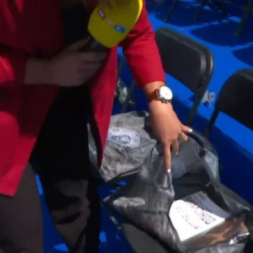Sve posjetitelje mimohoda čeka poklon vrećica: Zavirili smo što se nalazi unutra