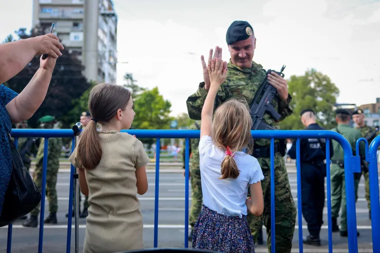 Tri fotografije s vojnog mimohoda koje će vas raznježiti, ovo je Hrvatska!