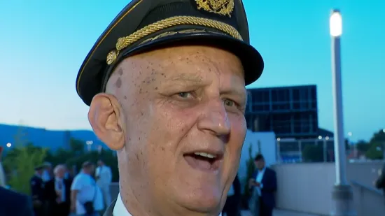 Rojs raspalio po srpskim političarima, pa očitao lekciju Hrvatima: 'Muški nose suknje, ženske nose hlače'