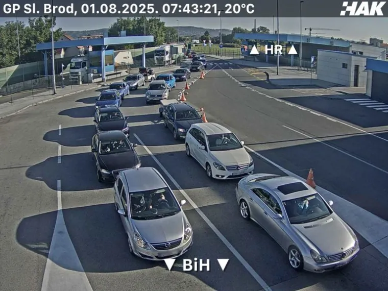 Kilometarske kolone na hrvatskim cestama, HAK izvijestio gdje su najveći čepovi