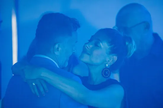 Kakvi zaljubljeni pogledi: Ante Gelo i Jelena Perčin nikad prisniji na koncertu u čast Oliveru