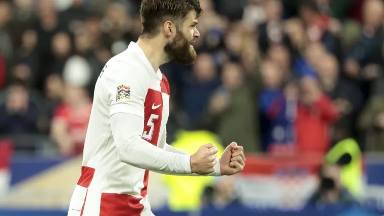 Ćaleta-Car potpisao ugovor s Real Sociedadom: 'Nestrpljivo iščekujem početak s novim klubom'