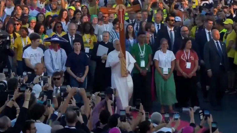 Tisuće hodočasnika na Jubileju mladih: Među njima i mnoštvo Hrvata, iz sveg glasa pjevali 'Ako ne znaš šta je bilo'