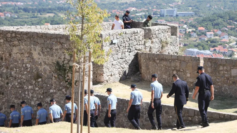 Objavili upozorenje: Ne vozite kroz Knin bez ovog plana - policija snima sve