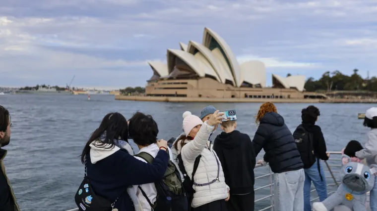 U garaži suše meso, sad se Australijom širi i miris češnjaka: Hrvati biraju zlatnu kobasicu!