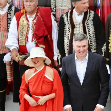 Kakva dama! Sanja Milanović zasjala u crvenoj kombinaciji: Prisjetite se njezinih top izdanja